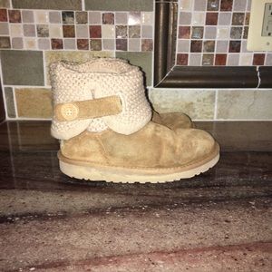 UGGS